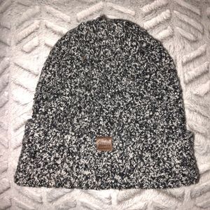 Roots Winter Beanie NWOT
